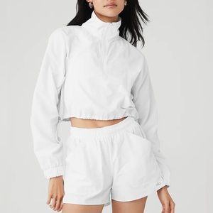 Alo Yoga Cropped 1/4 Zip Alumni Pullover & Shorts set - XXS/XS, white